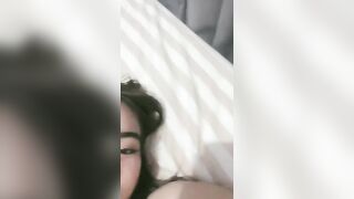Vú to thủ dâm 305