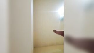 Anh trai vào phòng đụ vội em họ 17 tuổi ko kịp cởi đồ vì sợ ba mẹ về kịp.