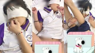 Địt con em họ mới đi học về 🥹