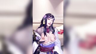 GÁI XINH XĂM TRỔ THỦ DÂM 8