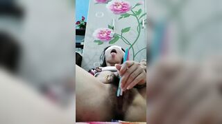 Oanh 2k10, học sinh bây giờ cái gì cũng đút vào lồn thủ dâm P1