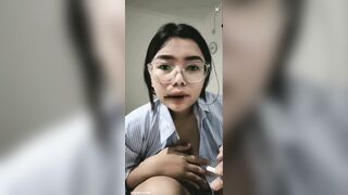 thanh niên 2k kiếm đc quả máy bay vú to vl