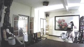 hack cam em hàng xóm sinh viên vú to cởi chuồng đi khắp nhà - phần 1