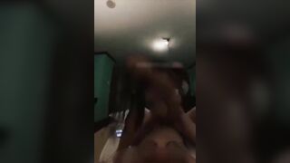 Quen nhau qua mạng nhưng yêu thật lòng. Em gái xinh vú to bị anh người yêu dụ dỗ chịc
