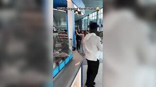 Những sự đồi truỵ nơi công cộng P7