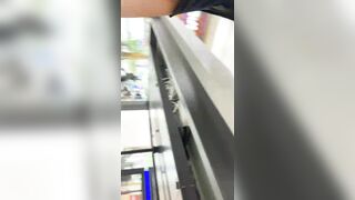 quay lén quần sì nhân viên Thế Giới Di Động mặc zip ngắn kích thích vcl - phần 32