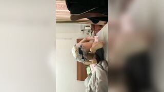 Chuẩn bị đi ngủ thì thằng em kế sang phòng gạ địt
