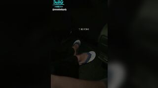 Idol Rosebaby show hàng trên xe gạ cầm cặc a taxi xanhSM may mắn