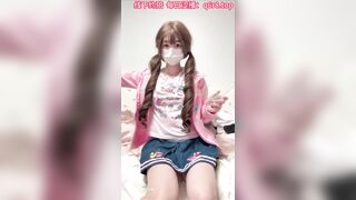 Con đĩ Sinh viên, Loli lồn rậm lông Dùng sex Toy Lút Cán Lồn thủ dâm rên rỉ