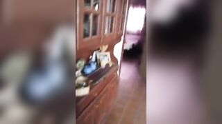 Khốn nạn thật chứ vừa đi làm về mệt mà gặp ngay quả vợ đụ công khai bồ trên giường