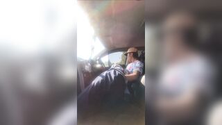 Anh họ đưa đi chơi liên bú cu uống tinh cho cảm ơn