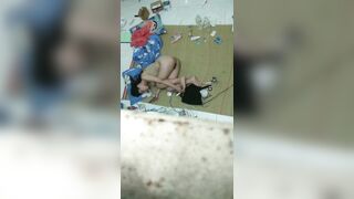 Quay lén em gái sinh viên phòng kế bên đang phơi lồn vì nứng - phần 3
