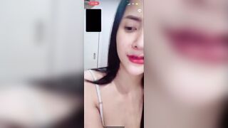 Chị gái U30 quen bạn trai hồng hà nhi yêu cầu call sex thủ dâm ko ảnh sẽ chia tay.