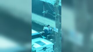 Em học sinh lớp 11 mò lồn bạn gái trong lớp học giờ giải lao.