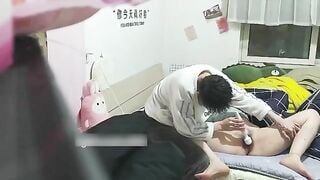Cháu trai 20 tuổi thủ dâm cho dì họ, được dì cho đụ thật sướng