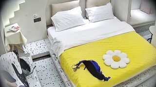 Lắp cam quay lén trg phòng nhỏ e họ phát hiện cứ k có ng ở nhà là lại rủ bồ về đụ #1