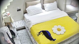Lắp cam quay lén trg phòng nhỏ e họ phát hiện cứ k có ng ở nhà là lại rủ bồ về đụ #1
