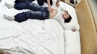 Cam kín quay lén thanh niên gạ nhỏ b vào ks gạ gẫm hun hít làm e nứng r mới lột đồ #1