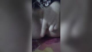 Em gái họ, lồn hồng hào thủ dâm bị ng lớn phát hiện