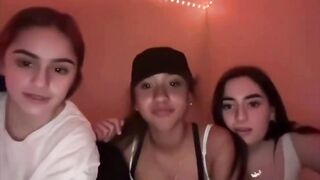 Gọi video cho gái Tây nghích gặp đúng mấy em gái dâm mới lớn khoe hàng
