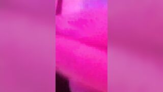 Quán karaoke này chất lượng quá anh em