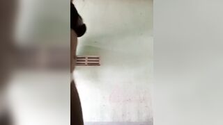Em Thu Hương 2k7 đi học về show lồn cho ny xem