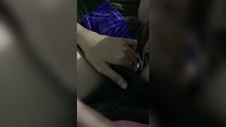 Con bạn thân bảo sang phòng chơi, mà nó mang lồn ra cho chơi