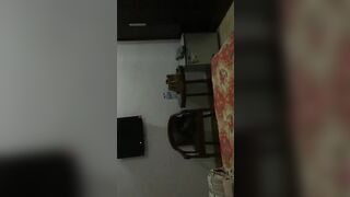 Đi massage gặp được bé nhân viên vừa xinh vừa dâm cho địt nhân trần