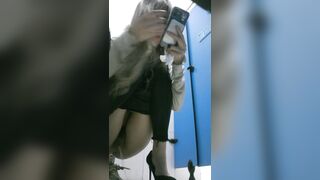 Sinh nhật chị ruột bạn thân chị đến dự uống nhiều bia vào đài nhờ bị quay lén.