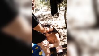 Vợ đi du lịch bị người lạ đè doggy trong rừng