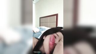 Em ghệ xinh bú cu giỏi làm a sướng phải phọt tinh vào mồm cho e liếm