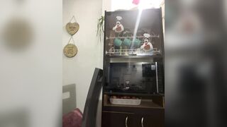 Gái dâm chubby vú to đít bự khoe hàng cùng trai khi chồng ở cạnh