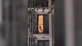 Hàng xóm mở cửa sổ địt nhau cưỡi cặc điên loạn dâm đãng vkl