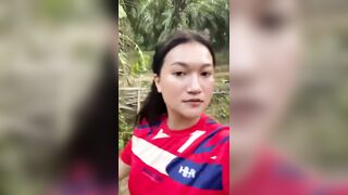 Chị gái dắt thằng em họ ra vườn cao su cho nó đụ, 26 tuổi rồi chưa từng đụ ai.