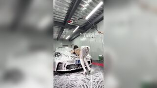 Gái xinh rửa xe, lấy vú lồn cạ xe rửa loli mình dây sexy nứng vcl