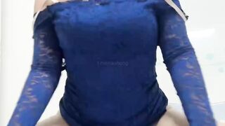 Em teen xinh kinh cận móc lồn dâm đãng 3