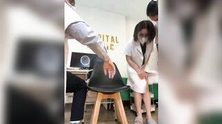 Em y tá dâm móc lồn thủ dâm trong phòng khám lồn chảy nước phần 3
