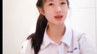Em học sinh 2k7 mình dây khoe hàng thủ dâm cho trai xem