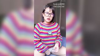 Kính cận chuppy dâm đãng