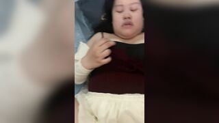Dụ anh bạn thân của chồng về nhà địt mình đã thiệc