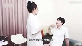 Đi khám cu ở phòng khám bị chị bác sĩ vú to lồn múp địt cho tê cu