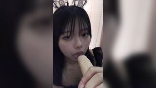 em sinh viên tóc ngắn vẻ ngoài trong sáng thủ dâm cực nứng #3