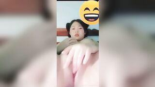 Gạ gẫm em rau 2k8 vú to lồn múp móc lồn thủ dâm chảy nước dâm đãng
