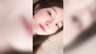 Gái Xinh Vú To Da Trắng Hồng Hào Nhảy Khỏa Thân Cực Nứng