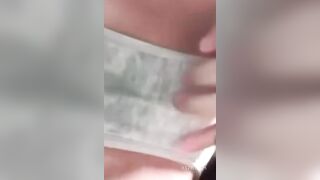 e còn ngây thơ lắm , đã biết gì đâu