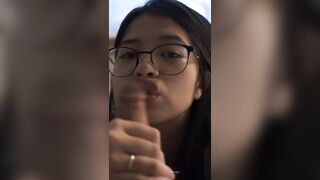 em loli mặt non như này ae đồng dâm đoán xem 2k mấy