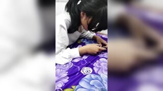 gạ được bé học sinh 2k10 đi nhà nghỉ vật lộn mãi mới cởi được áo - phần 1