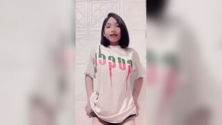 Em thư cực show dzú cực non nhìn ngon thế này địt sướng lắm - phần 1