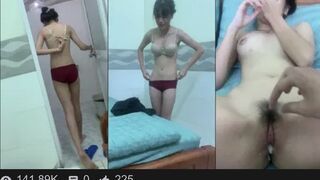 Em sinh viên năm nhất sau bao ngày tán tỉnh thì cũng gạ được em cho chịch không bao