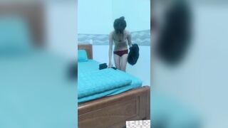 Em sinh viên năm nhất sau bao ngày tán tỉnh thì cũng gạ được em cho chịch không bao